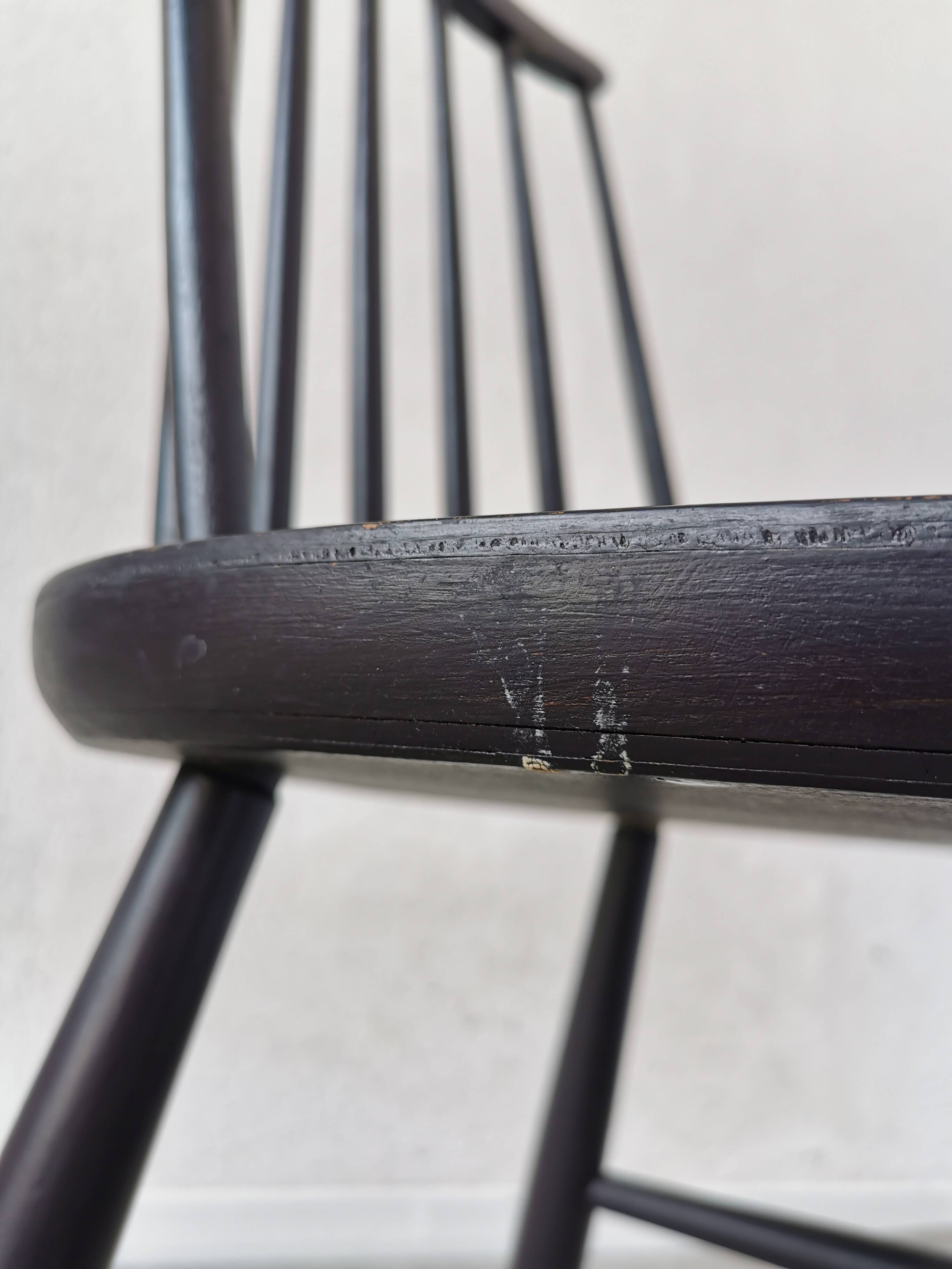 Chaise de salle à manger vintage en hêtre noir : style Ilmari Tapiovaara, scandinave