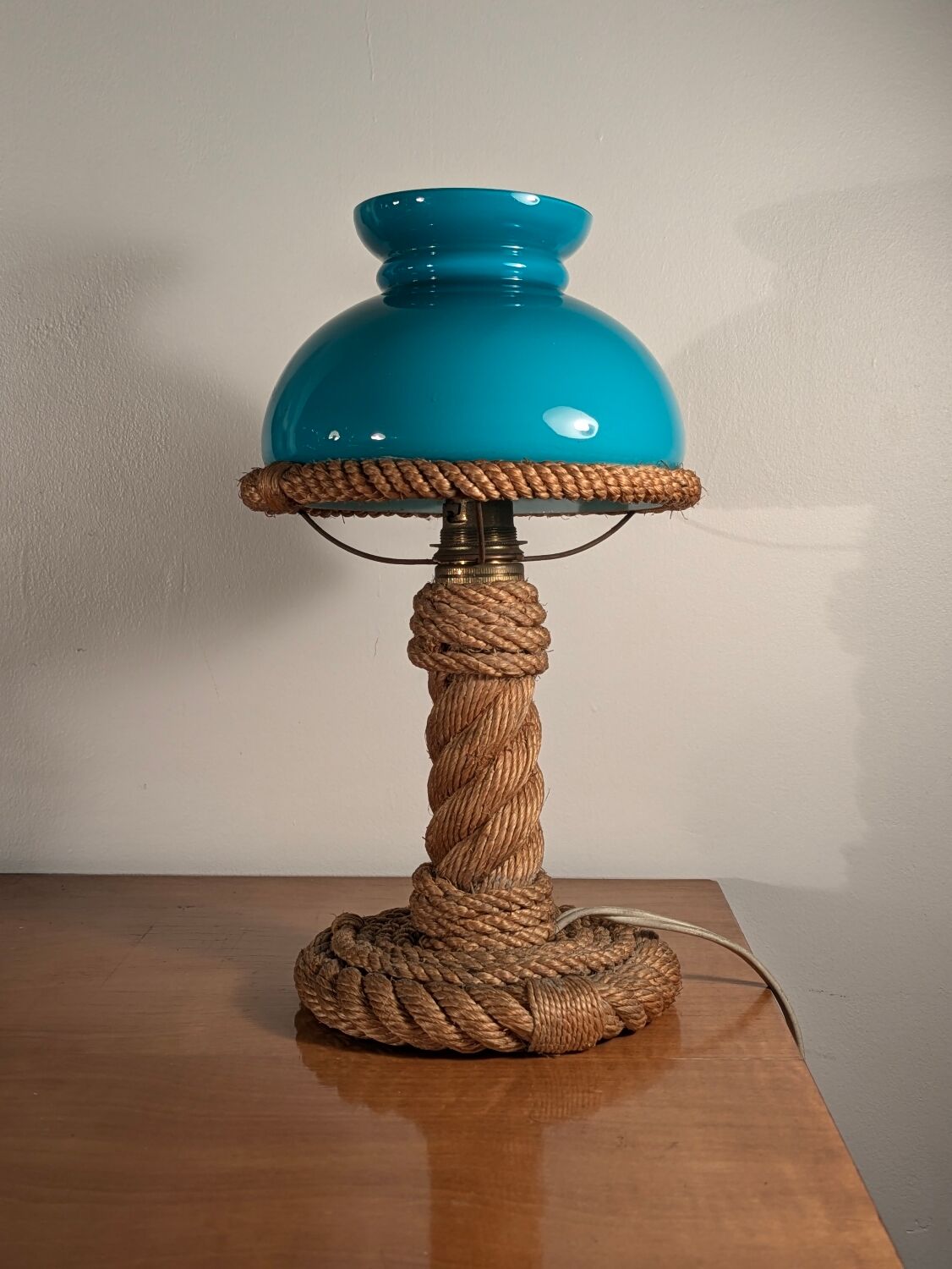 Vintage 1960s rope and opaline desk lamp