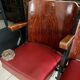 Paire de fauteuils de cinéma vintage