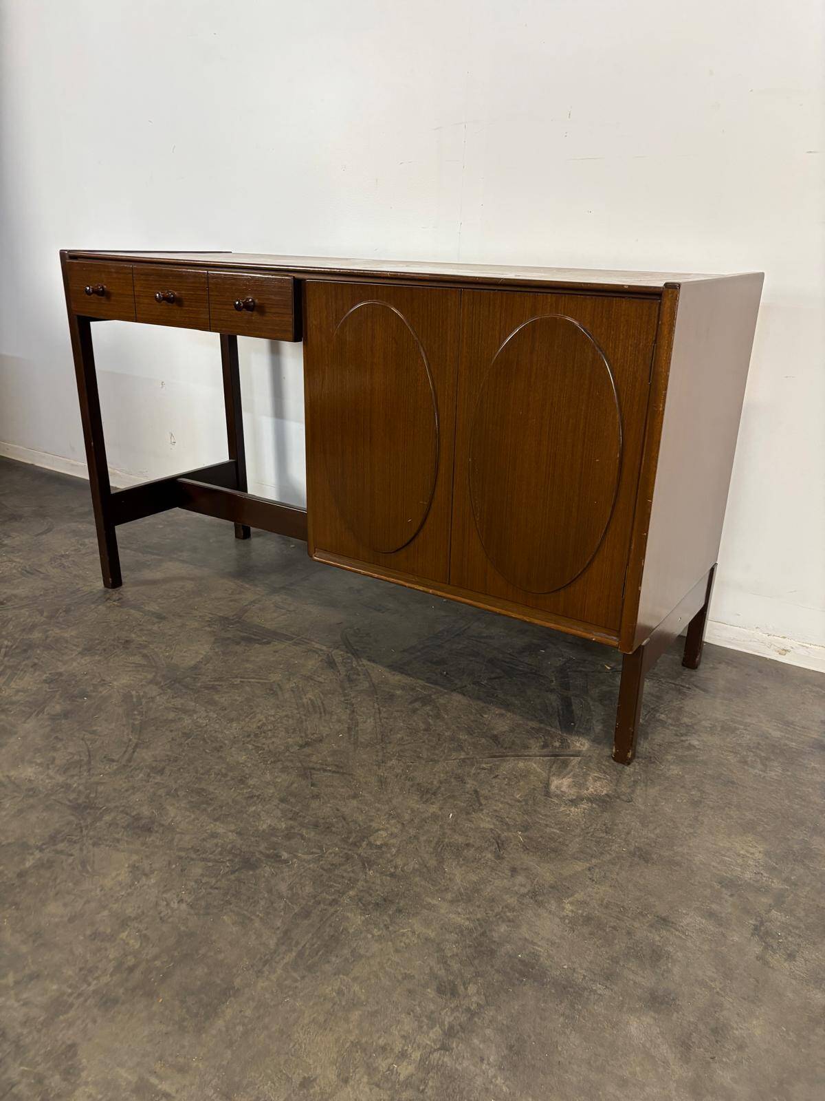 Mahogany desk by Jacques Auville