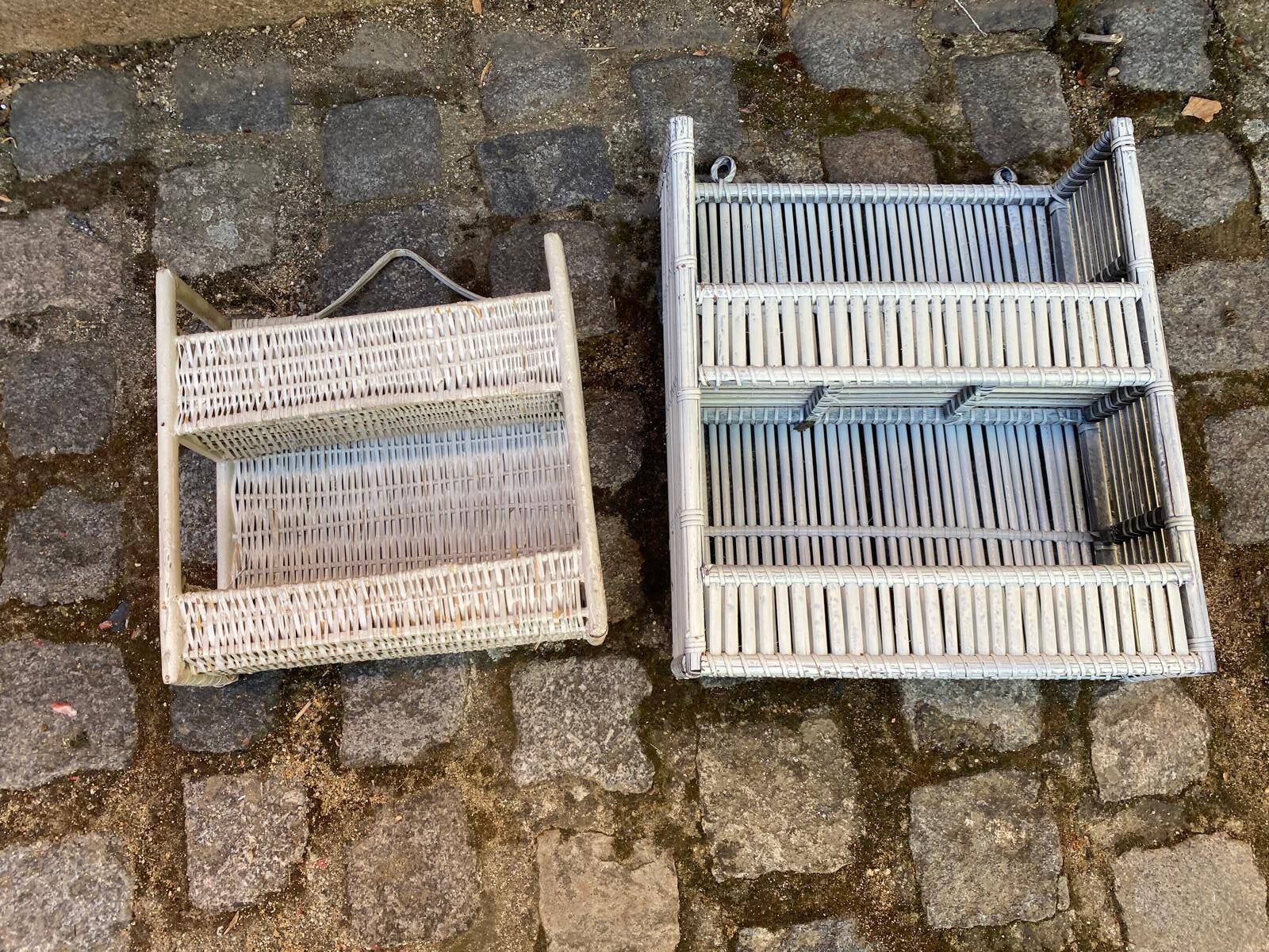 Set of 2 white rattan/wicker wall shelves – Vintage & shabby chic decor