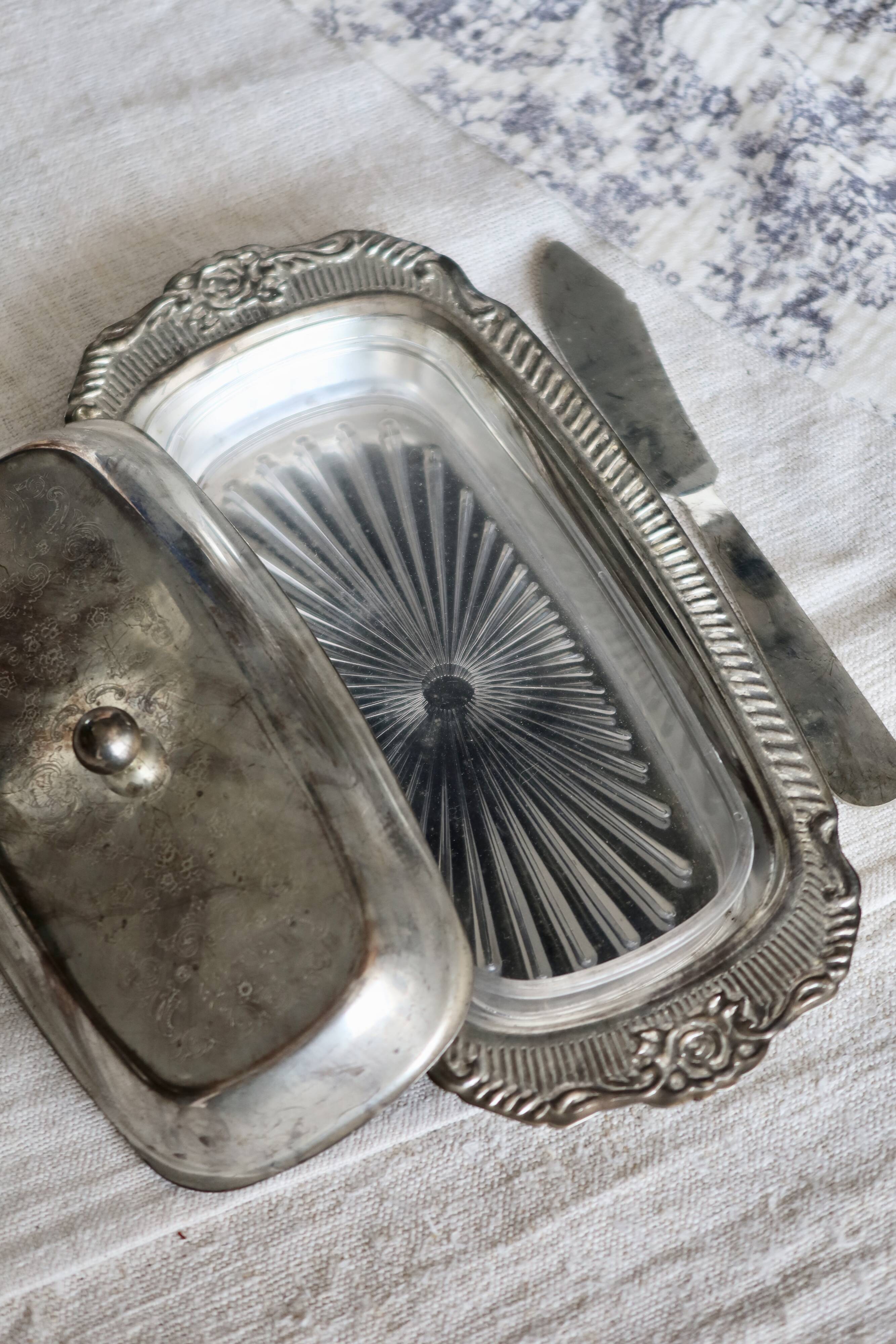 Vintage silver-plated butter dish in rococo style - Glass compartment - Knife