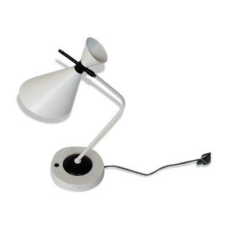 Desk lamp