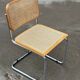 Chaise de design Cesca modèle B32 en chrome