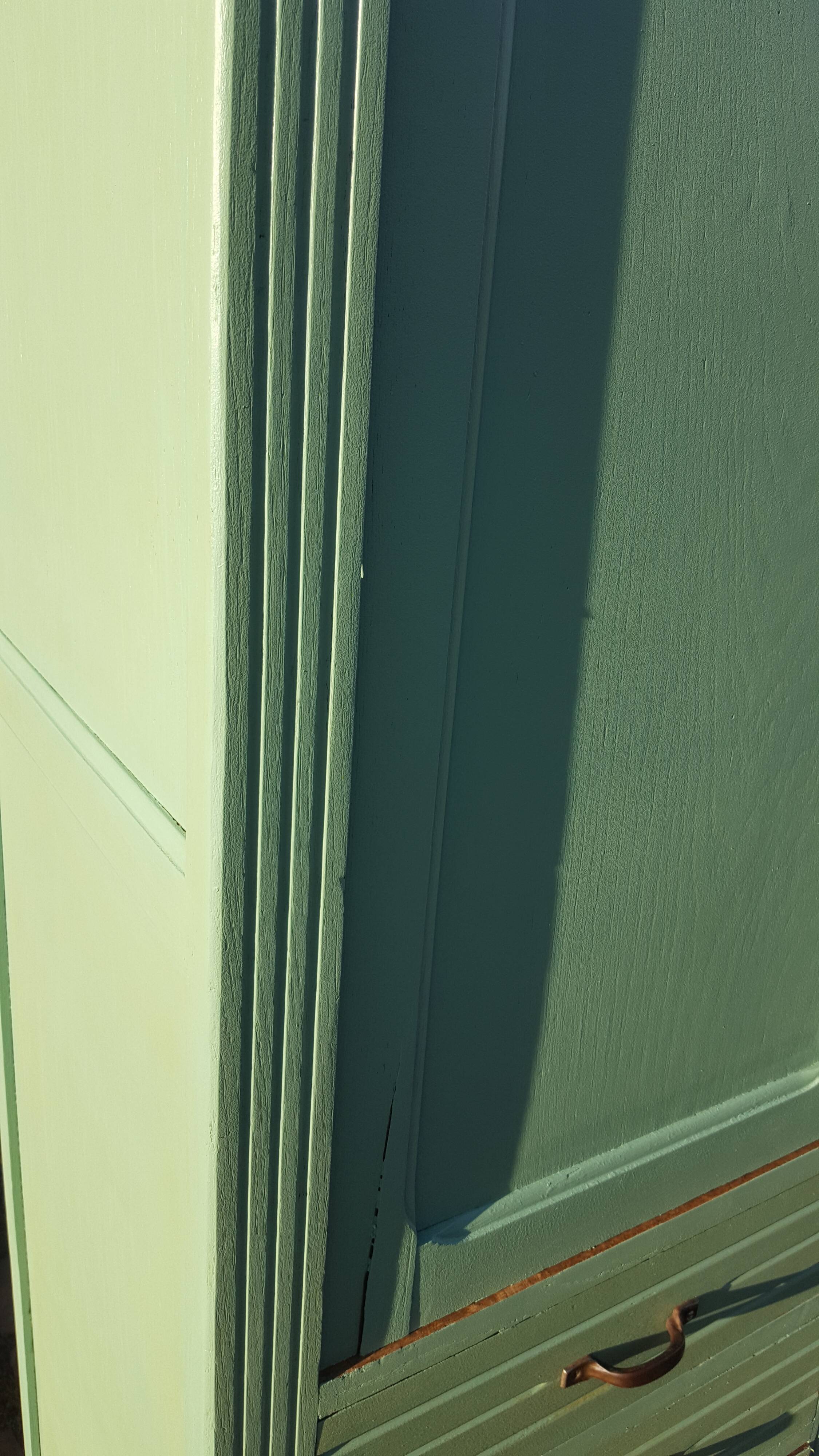 Vintage parisian wooden slip-up