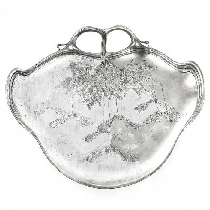 S4K Orivit platter in the Art Nouveau style