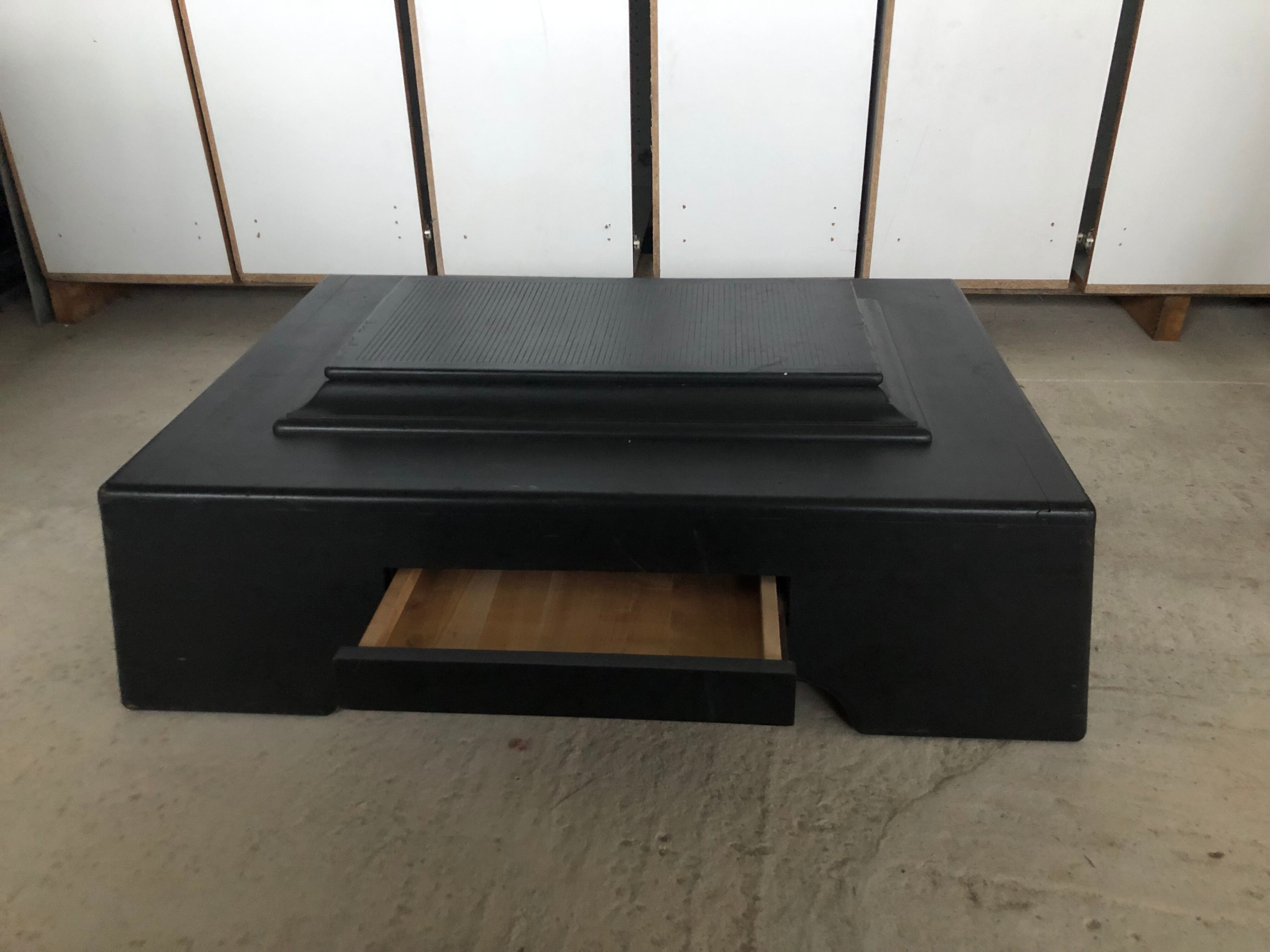 Japanese coffee table "teppanyaki" black