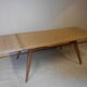 Table vintage 1960 pieds compas chéne clair