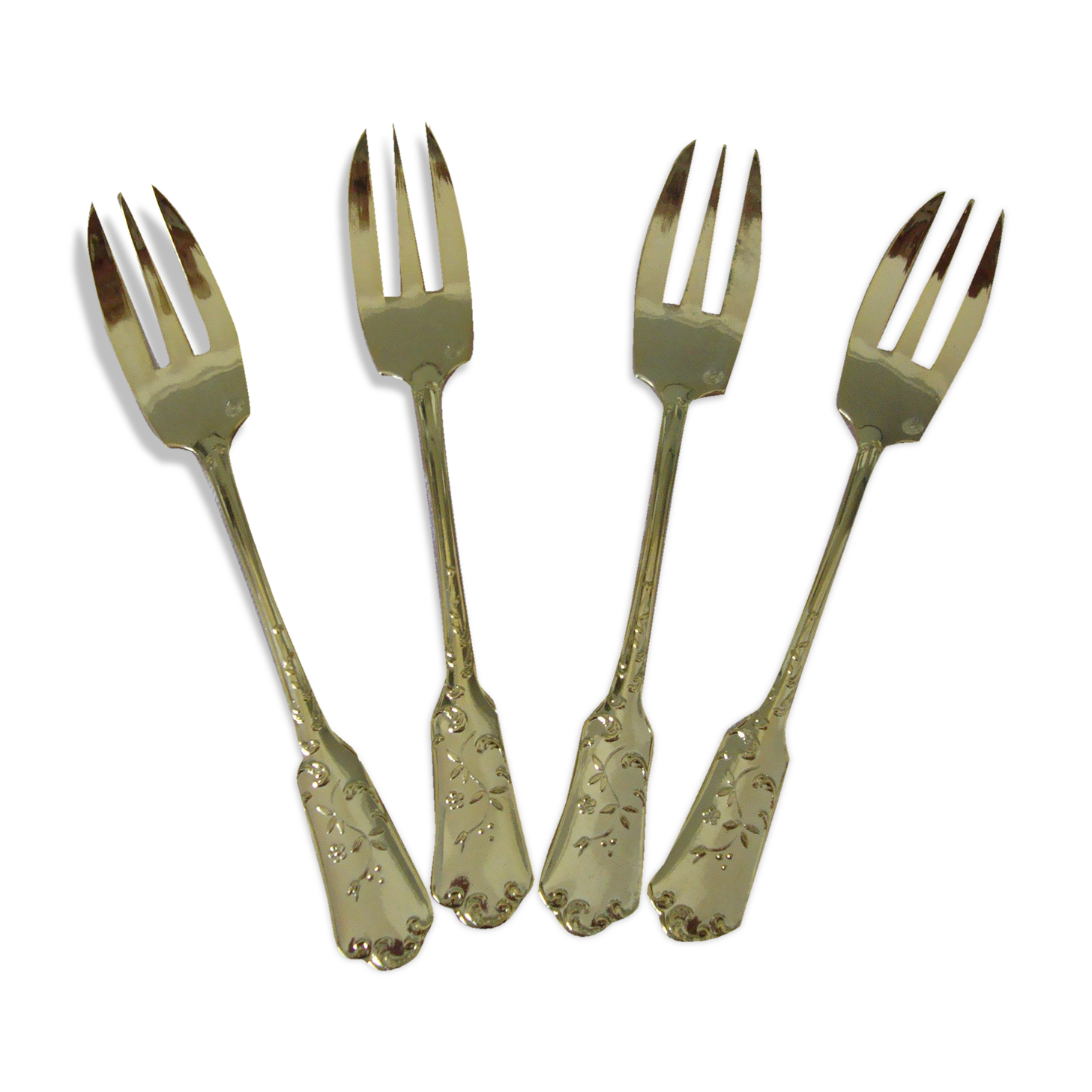 4 golden cake forks