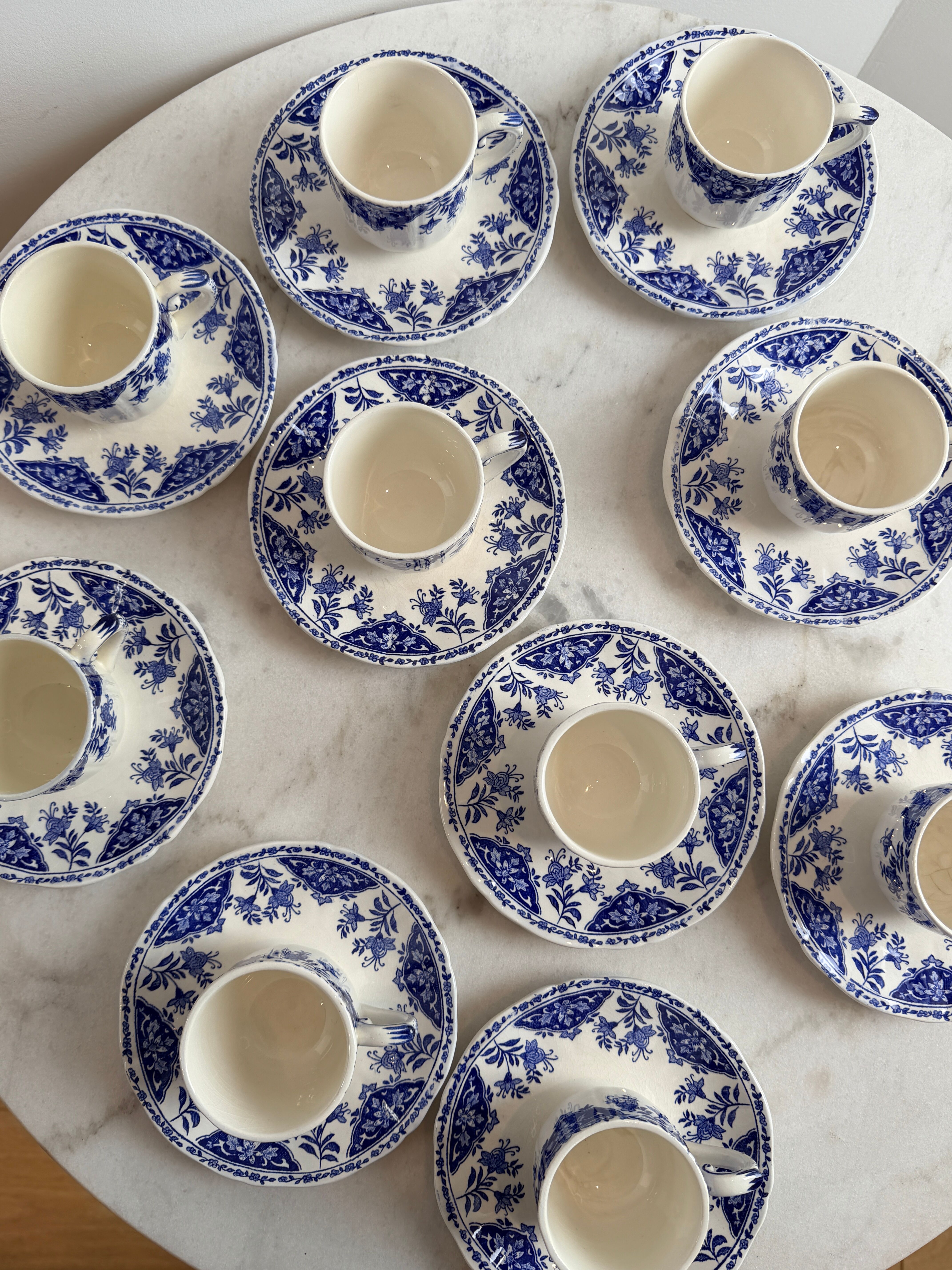 Set of 10 coffee/espresso cups - Gien - Ironstone