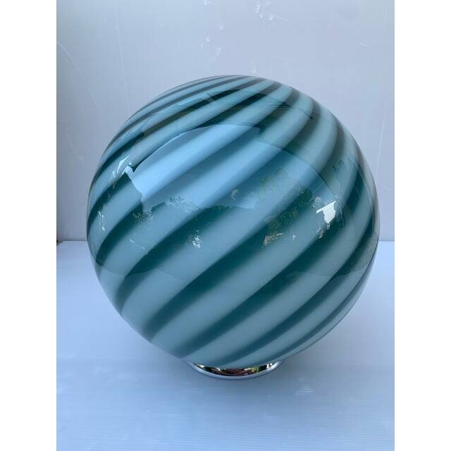 Contemporary milky-green sphere in murano glass swirl table lamp