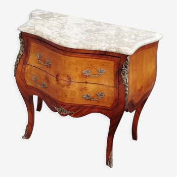 Commode style Louis XV