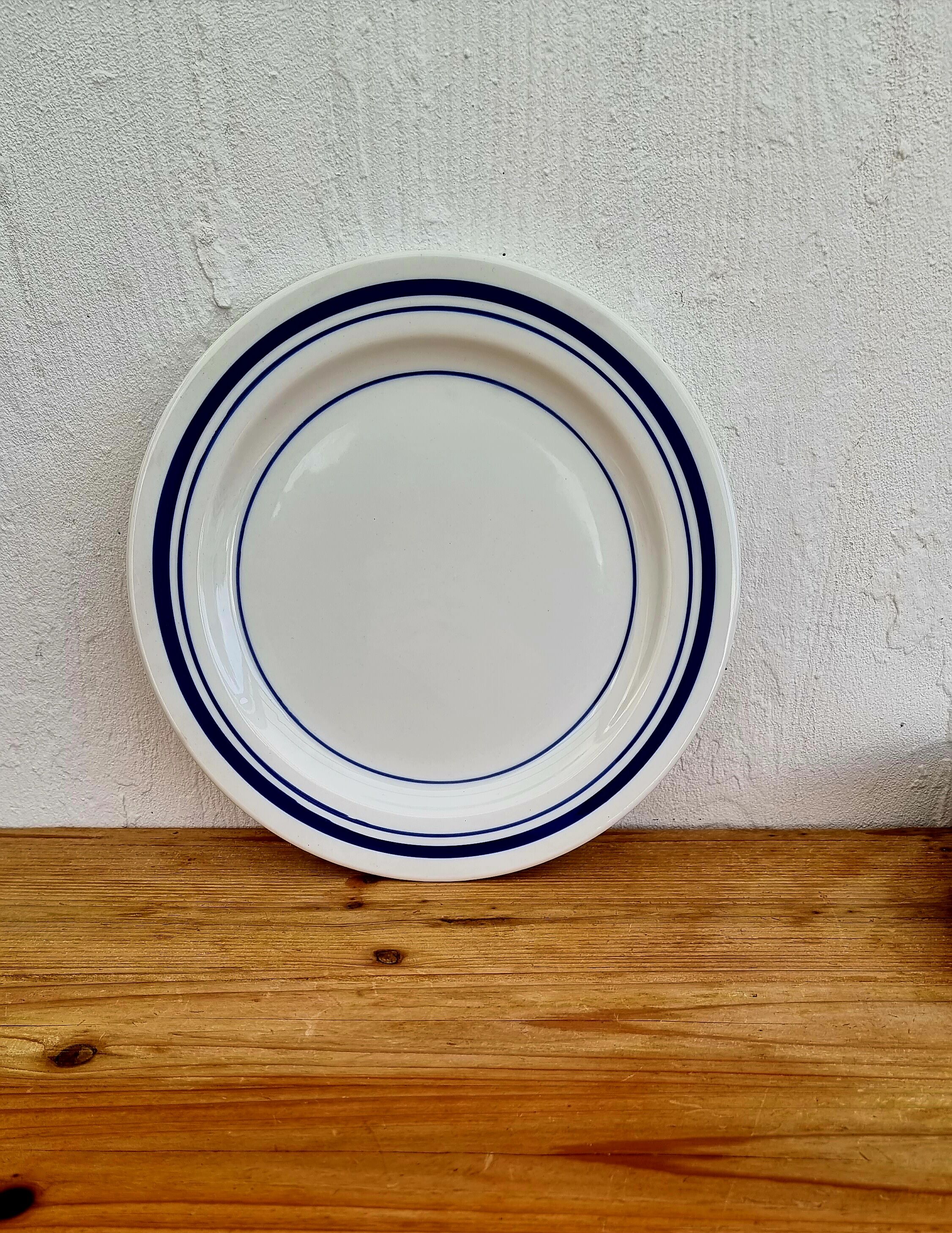 Set of 4 vintage Italian flat plates