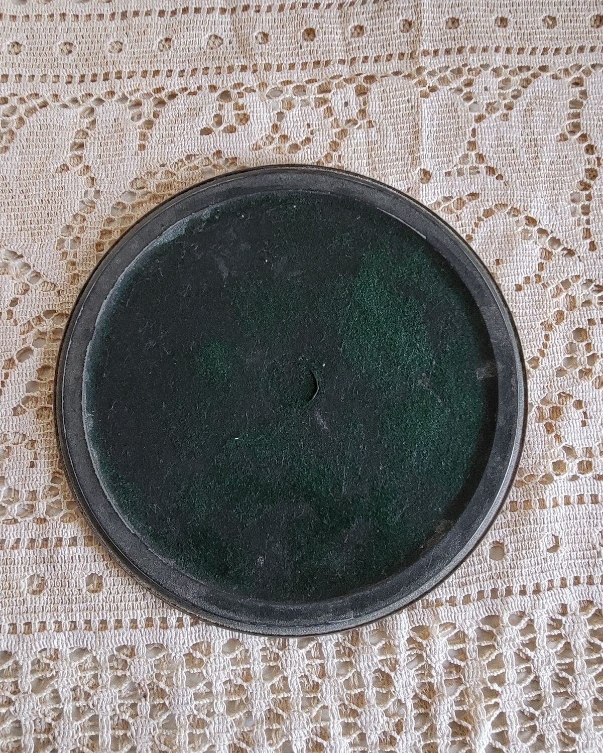 Silver-plated metal trivet English