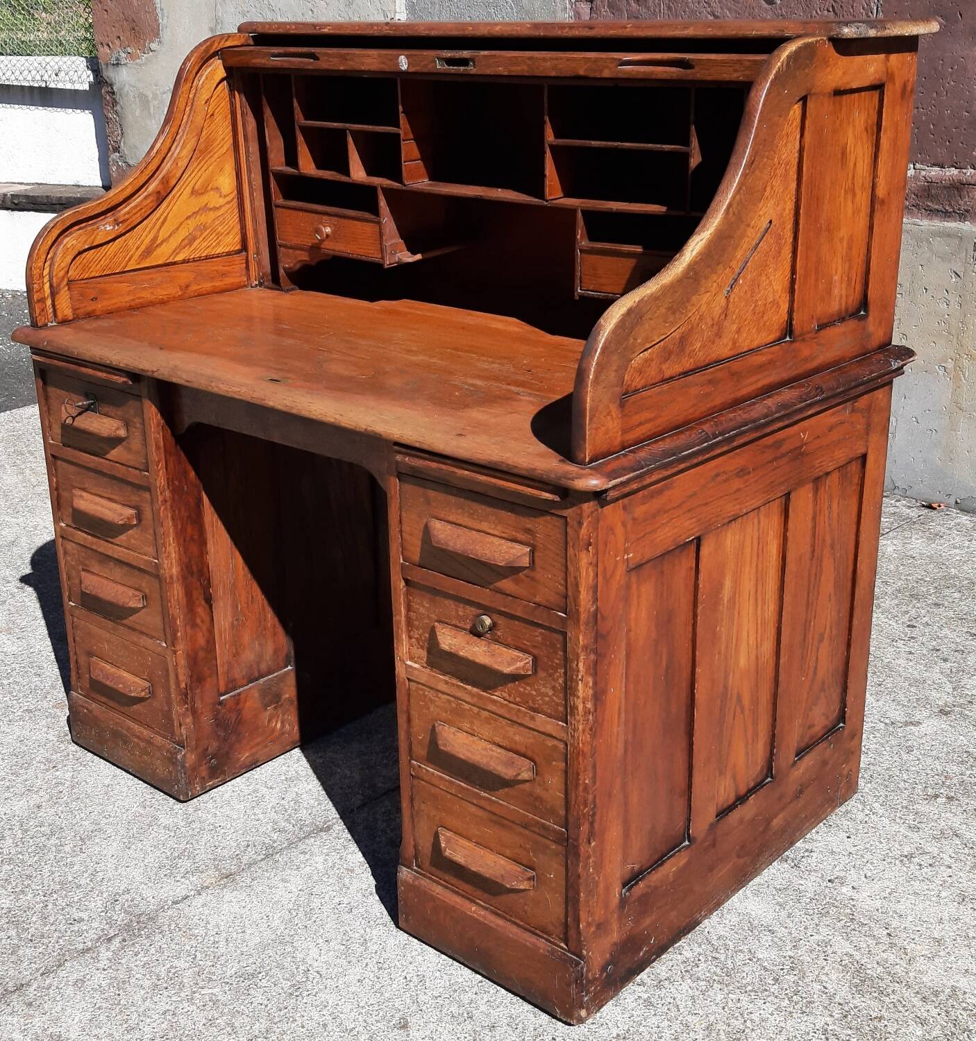 American "Roll Top" desk in oak.