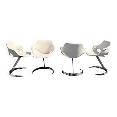Série de 4 fauteuils Scimitar attribués à Boris Tabacoff, skaï blanc 1970s