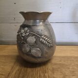 Vase alumínium art déco signé M , Montagne