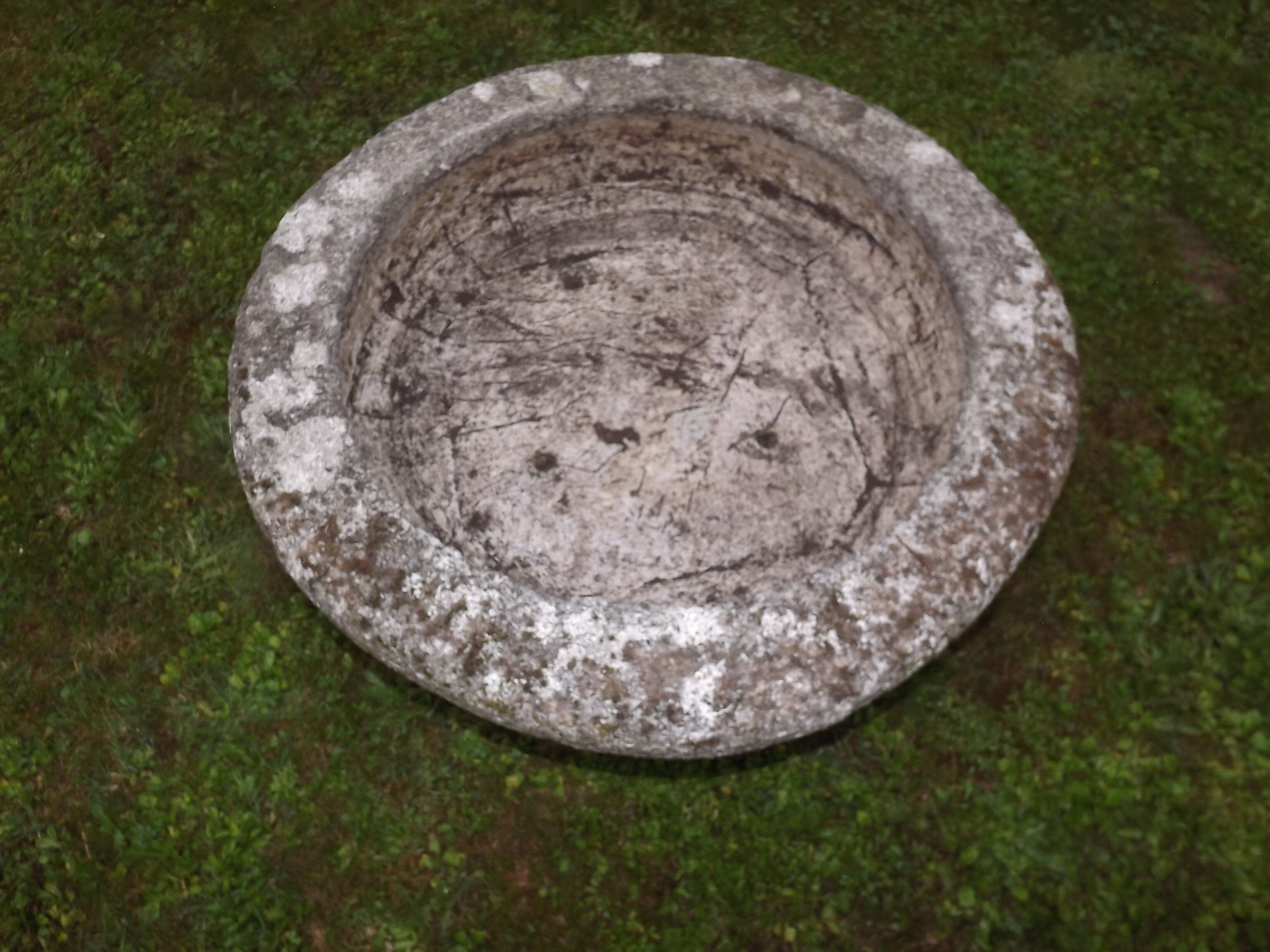 Great garden vasque in reconstructed stone