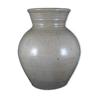 Vase in bound by Foucher