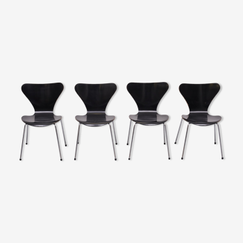 Vintage Set 3107 Butterfly Chairs Design Arne Jacobsen for Fritz Hansen