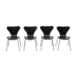 4 chaises 3107 Butterfly