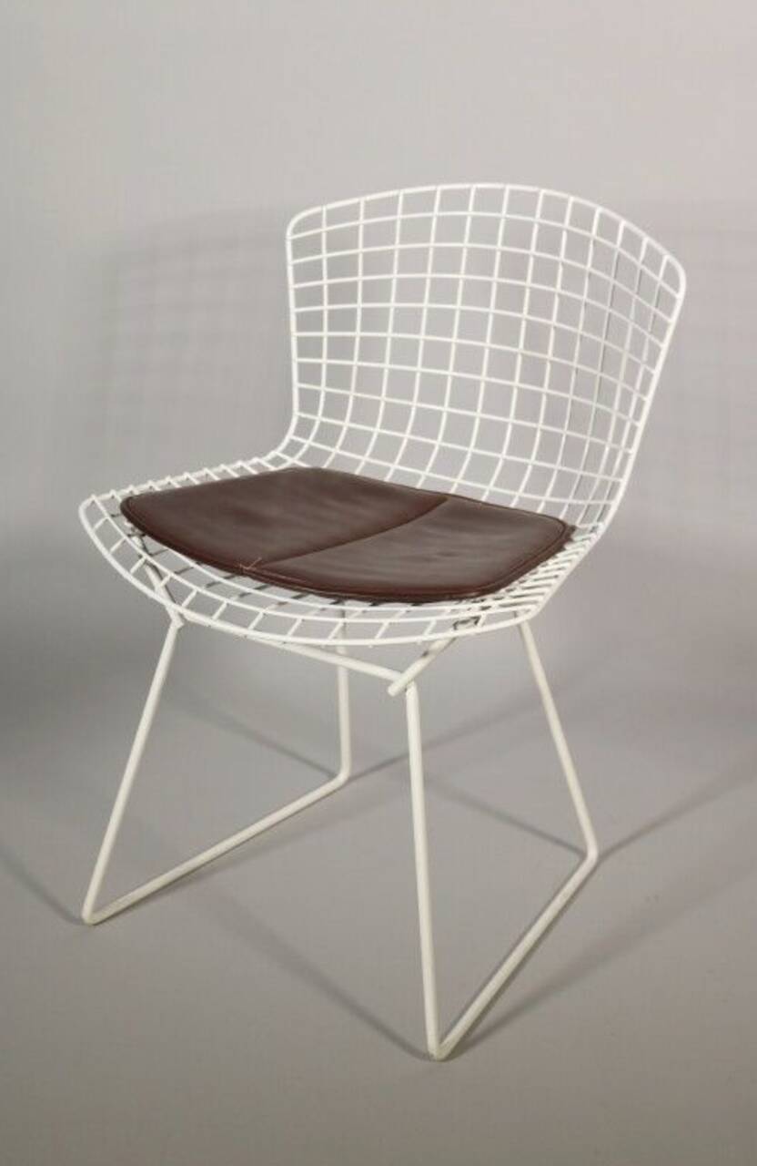 Harry BERTOIA (1915-1978) for KNOLL INTERNATIONAL, publisher. 4 Chairs
