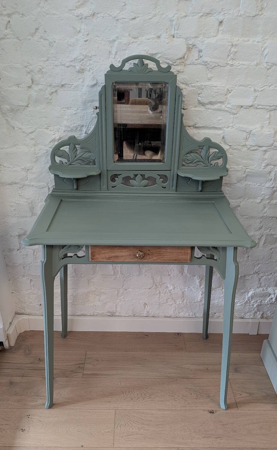 Art Nouveau dressing table