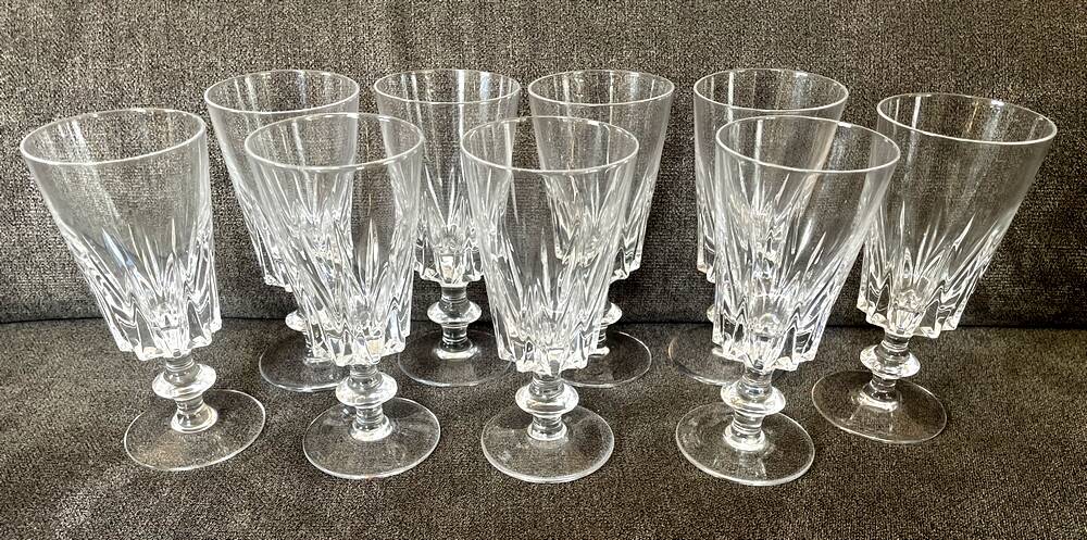 Set of 9 bayel crystal wine glasses elegance table art