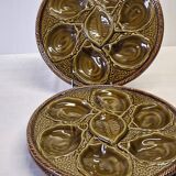 3 green majolica oyster plates from St Clément in good condition.