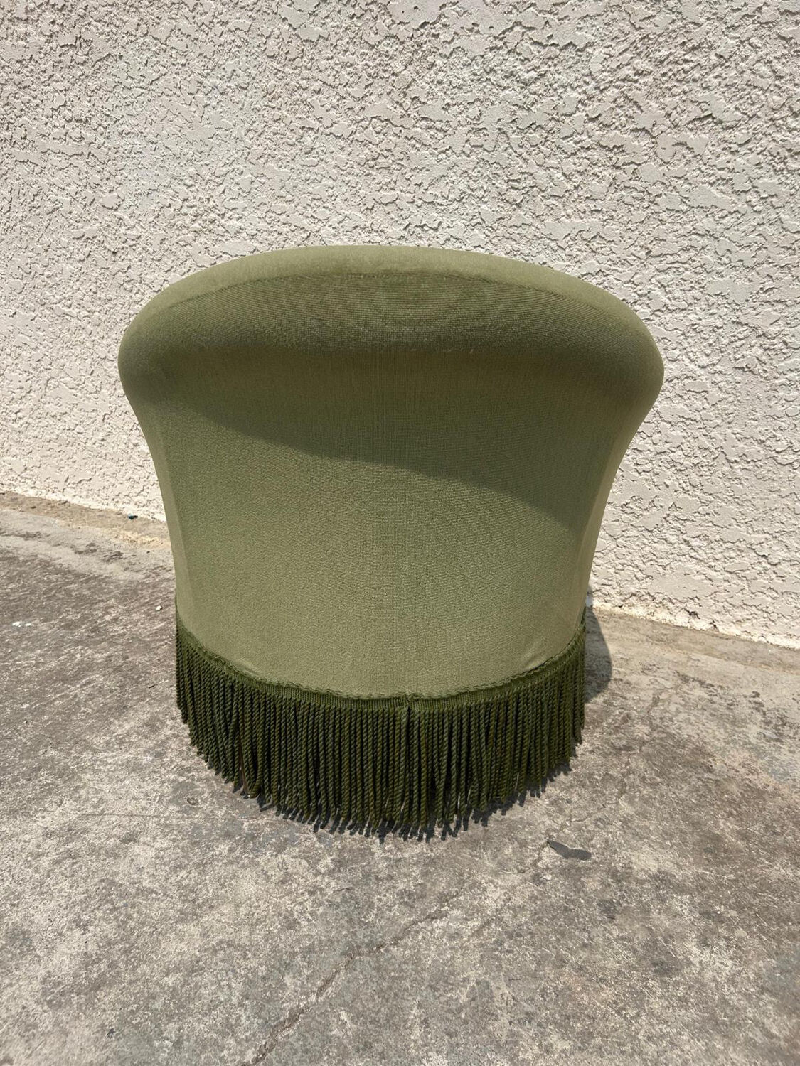 Paire de fauteuils crapaud vert vintage