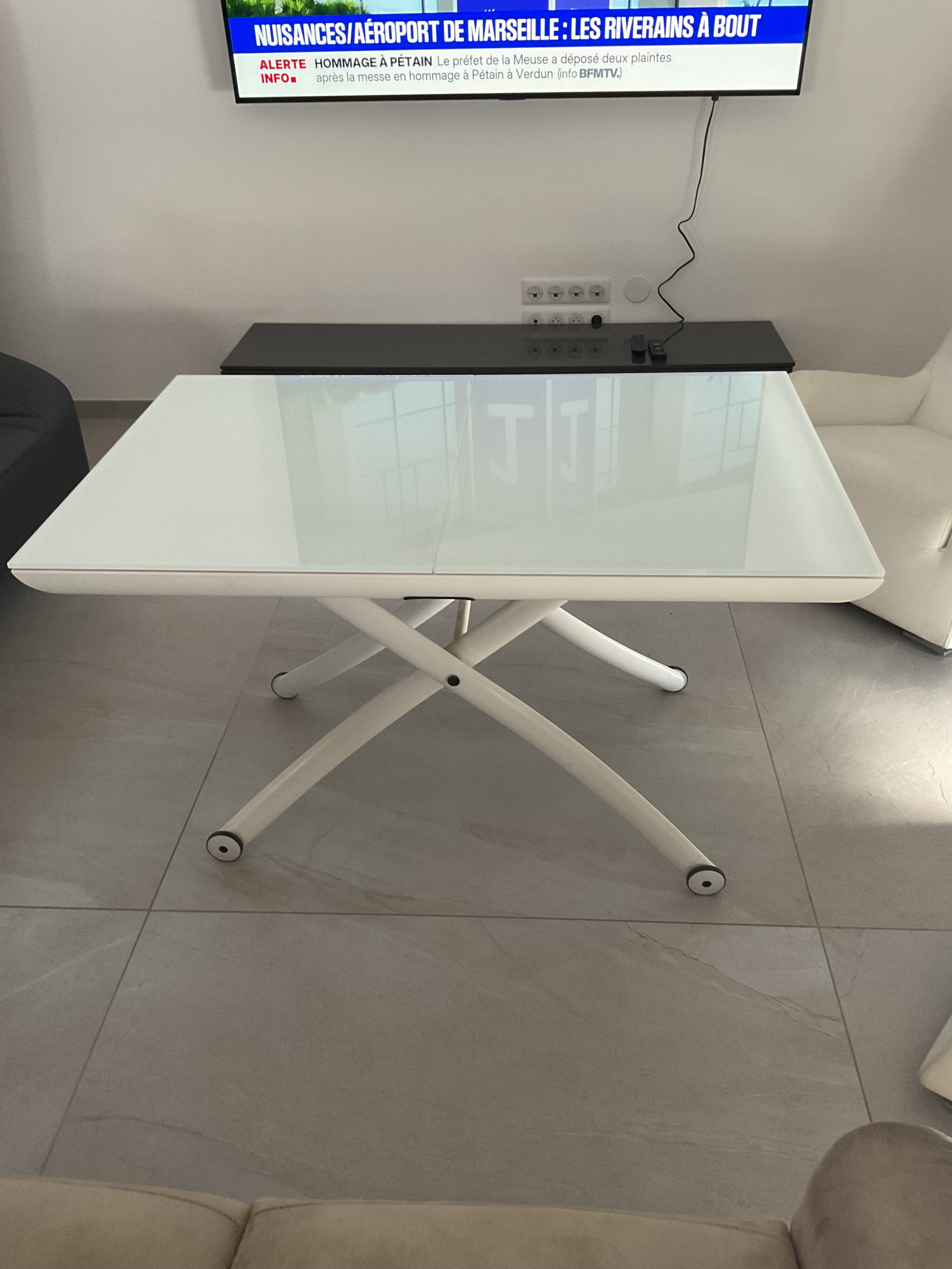 Table basse relevable Yo - yo Ligne Roset