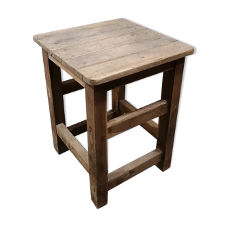 Old square workbench