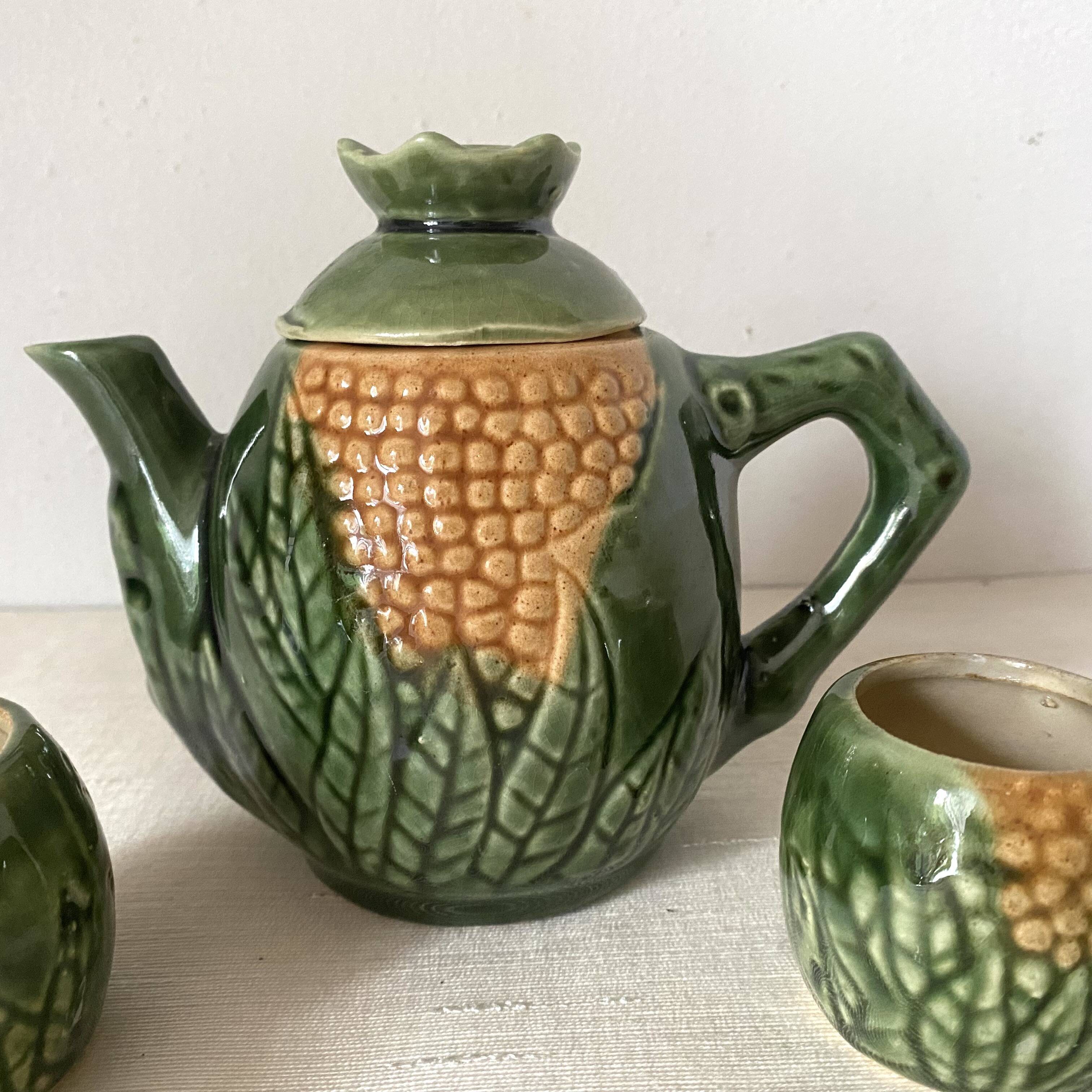 Théière et tasses en barbotine Maïs