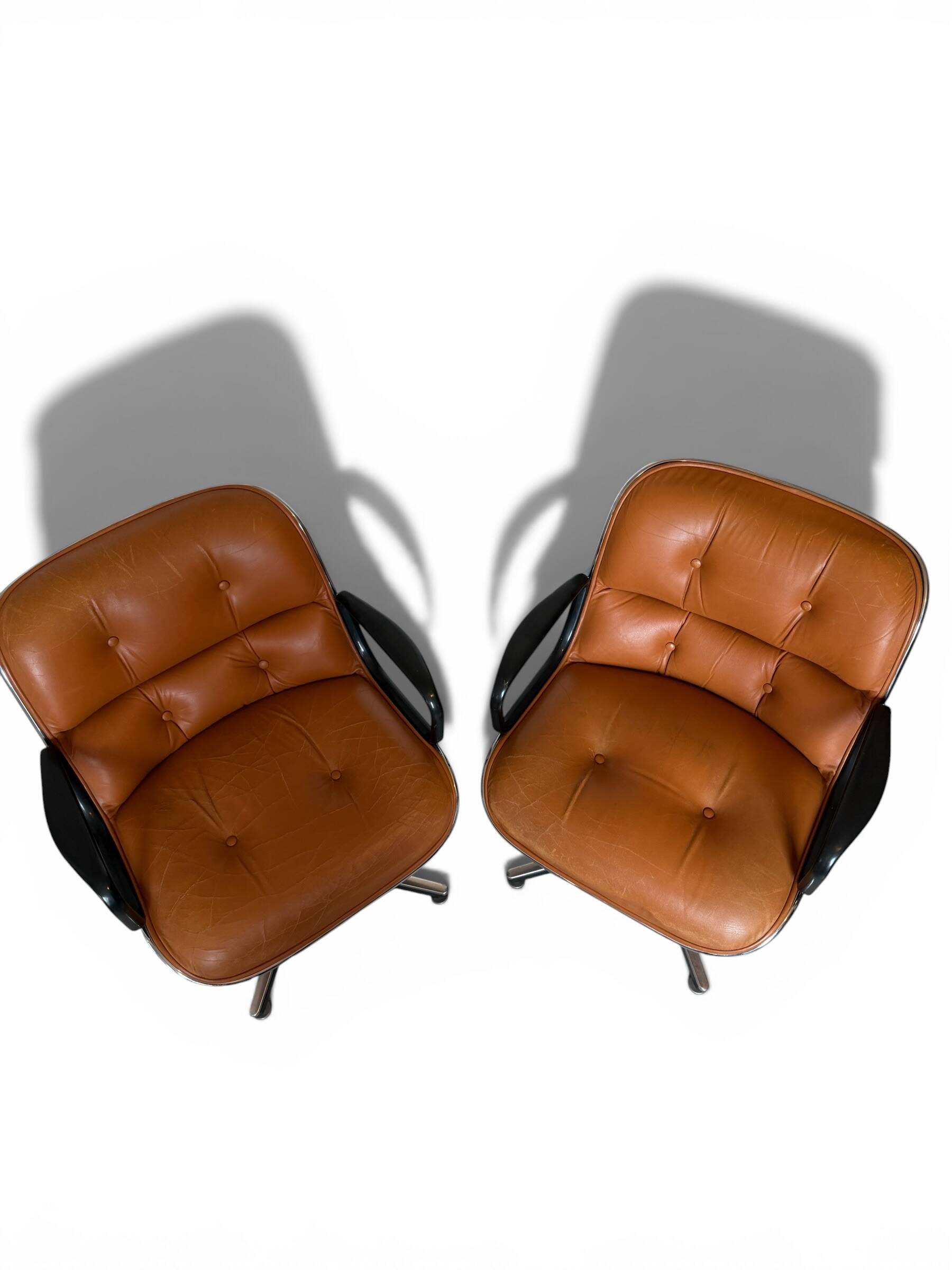 Pair of Knoll Pollock Armchairs - Vintage Camel Leather