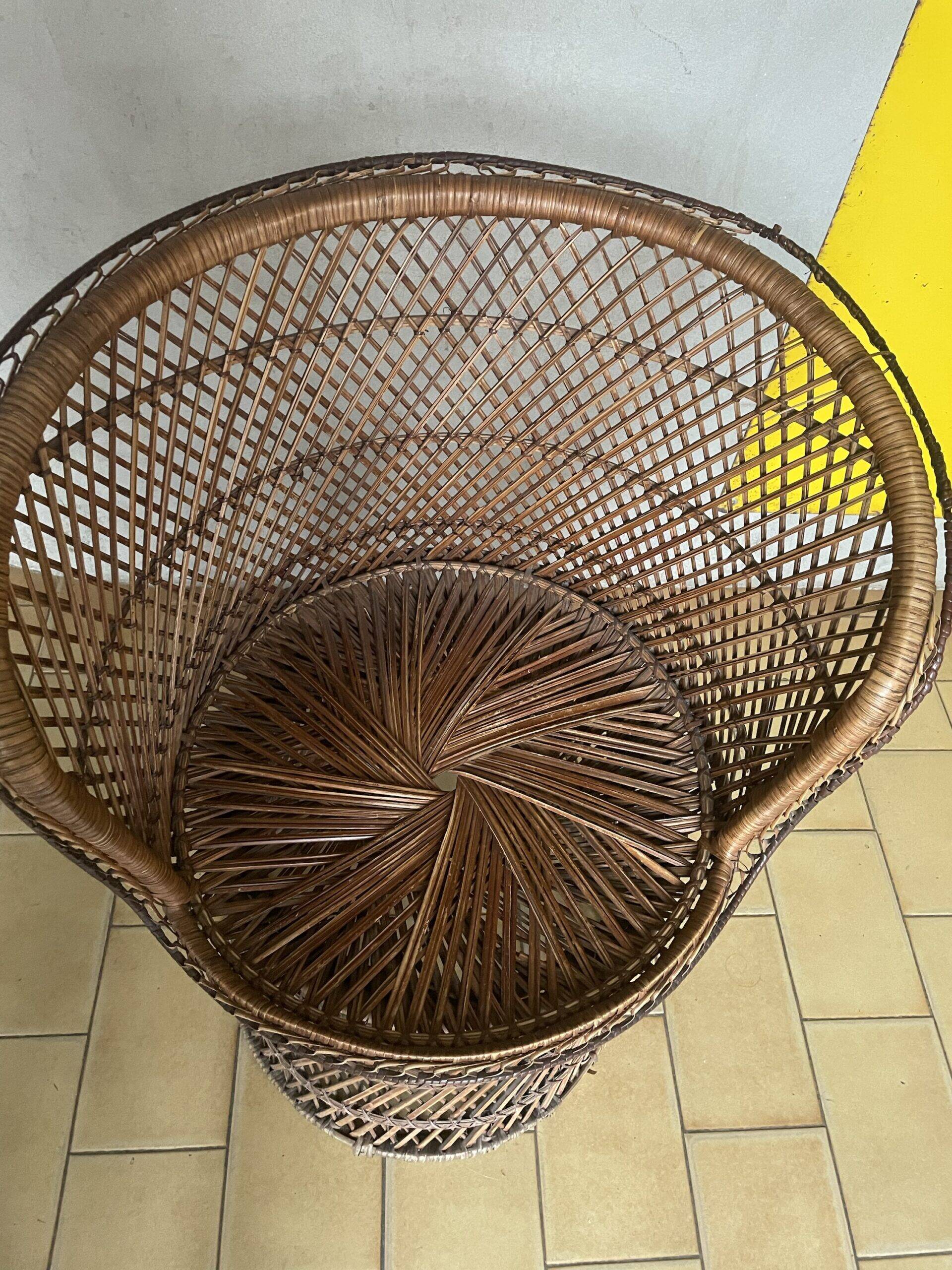 Basket chair in rattan