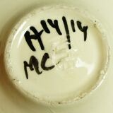 Empty pocket free form ceramic