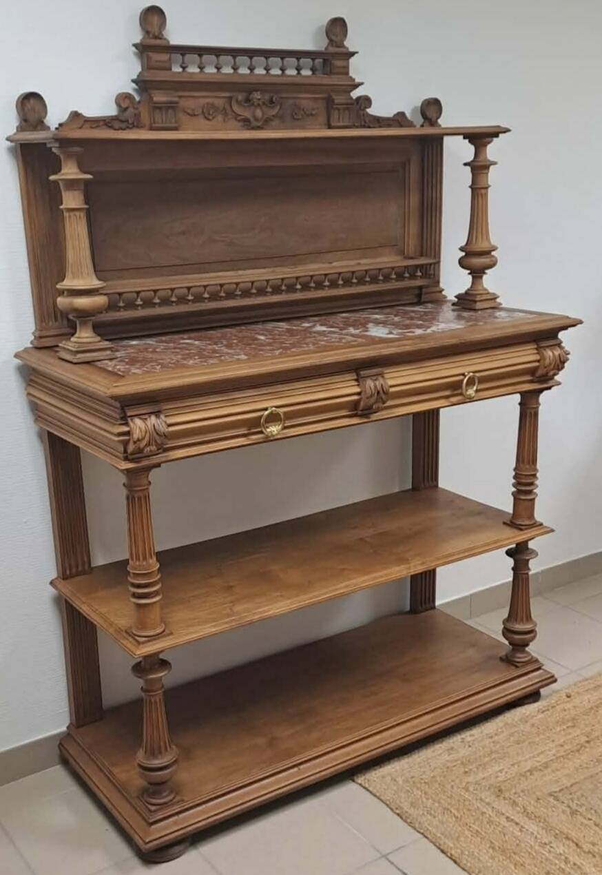Vaisselier de style Henri II