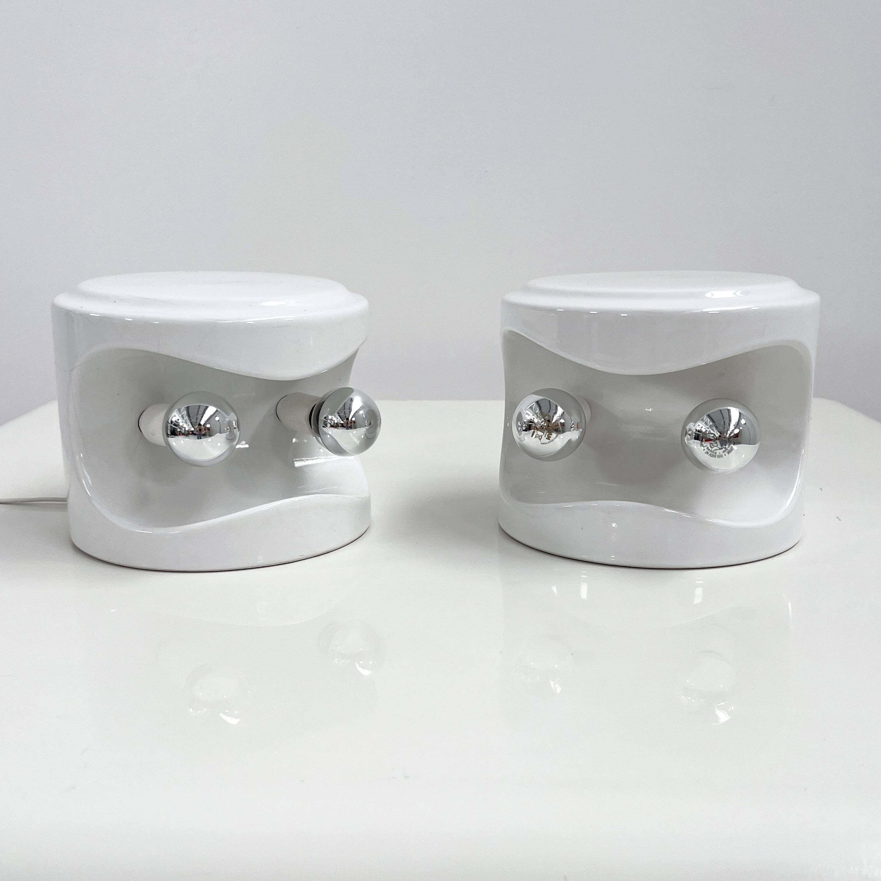 Pair of white ceramic table lamps by Perdomello, 1970.