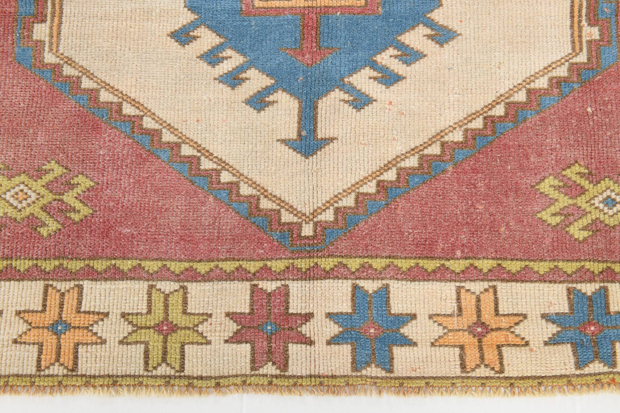 4x6 Burgundy & Blue Oriental Vintage Rug, 132x190Cm