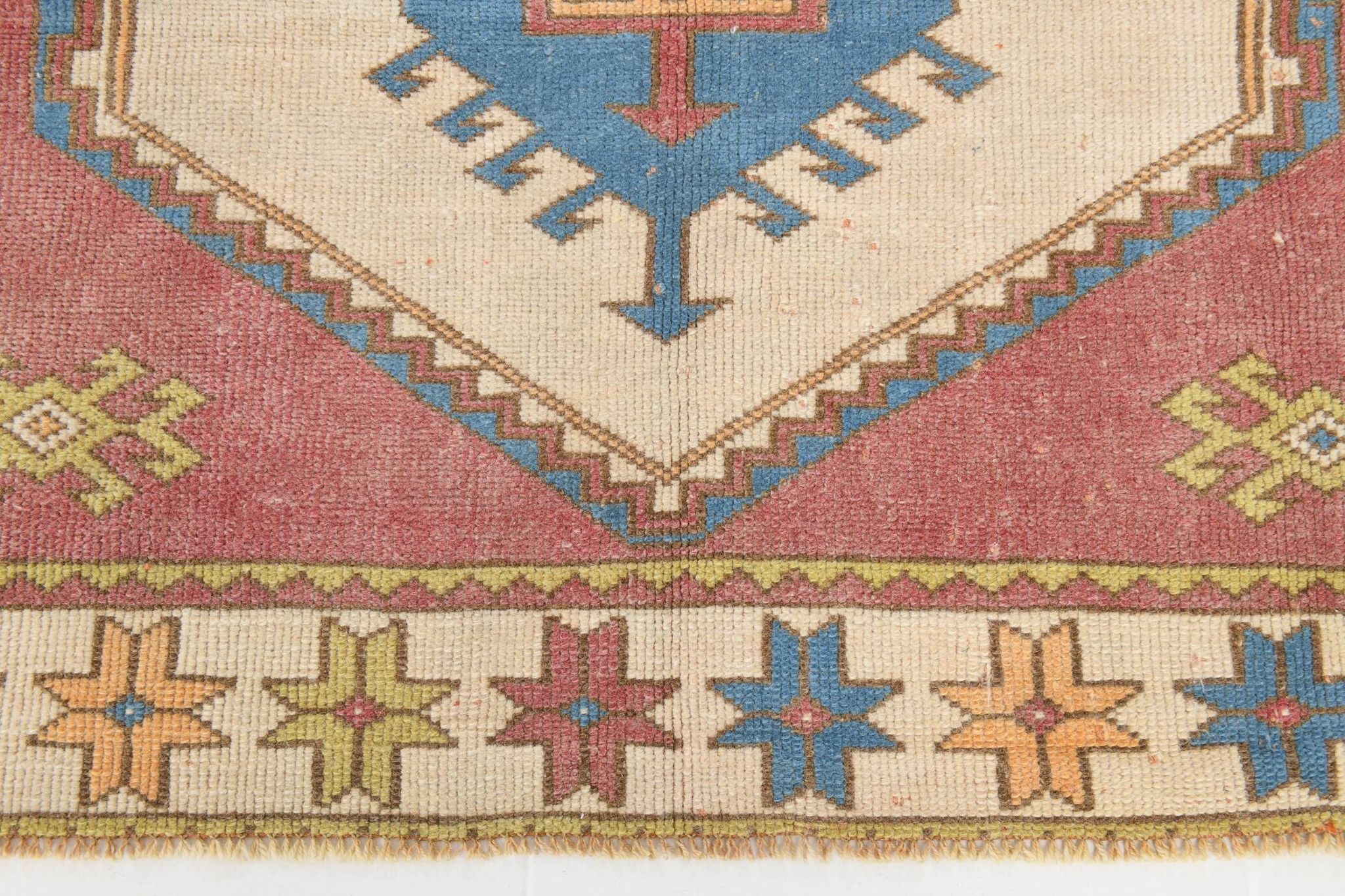 4x6 Burgundy & Blue Oriental Vintage Rug, 132x190Cm