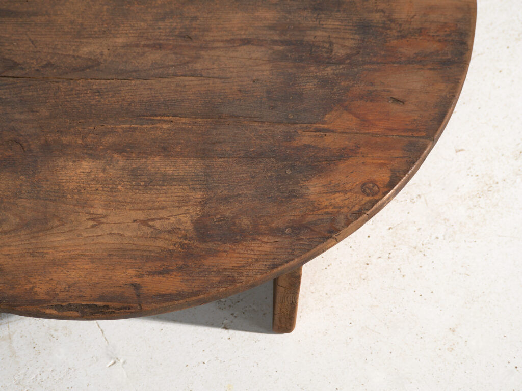 Antique solid wood cutting board – Central Europe, circa 1920