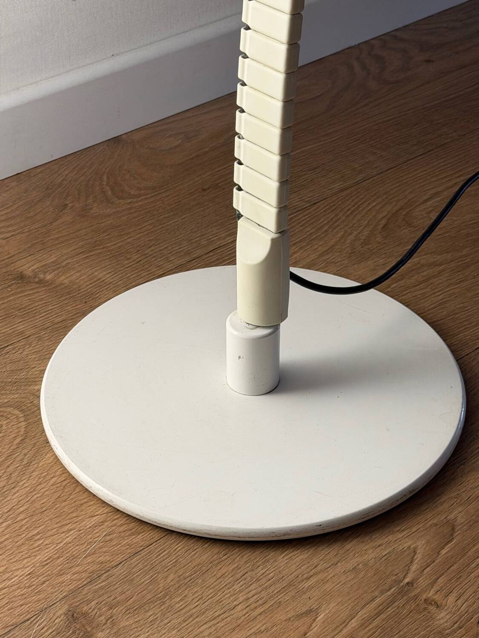 "Vertebre" floor lamp by Elio Martinelli for Martinelli Luce – Italy