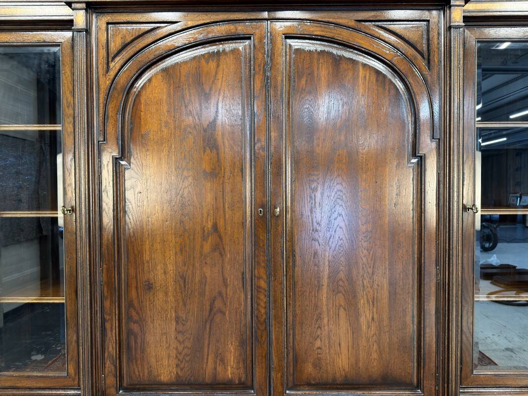 Classic English Royal Antique Collection Bookcase