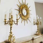 Chandeliers en bronze doré massif époque milieu XXe socles en marbre