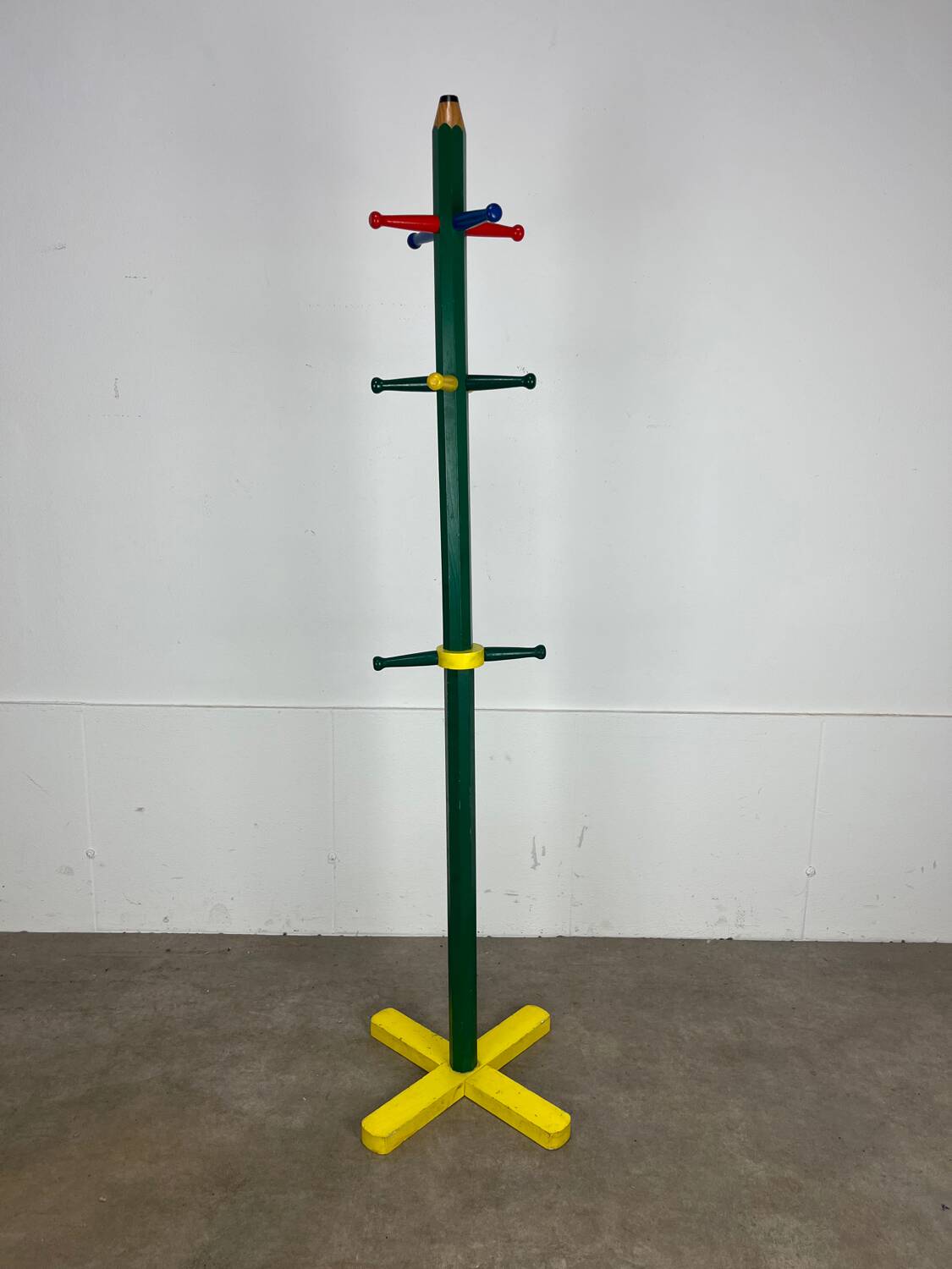 Pencil coat rack, children's style Pierre Sala