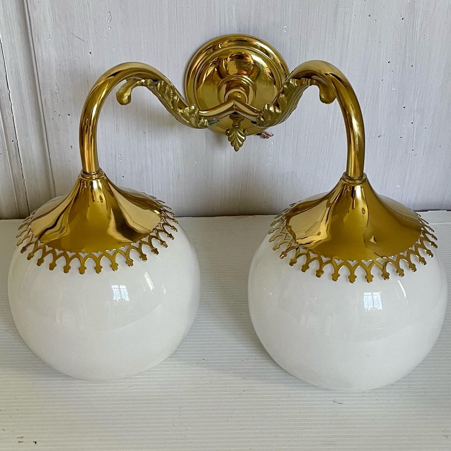Brass and opaline wall lamp 60s