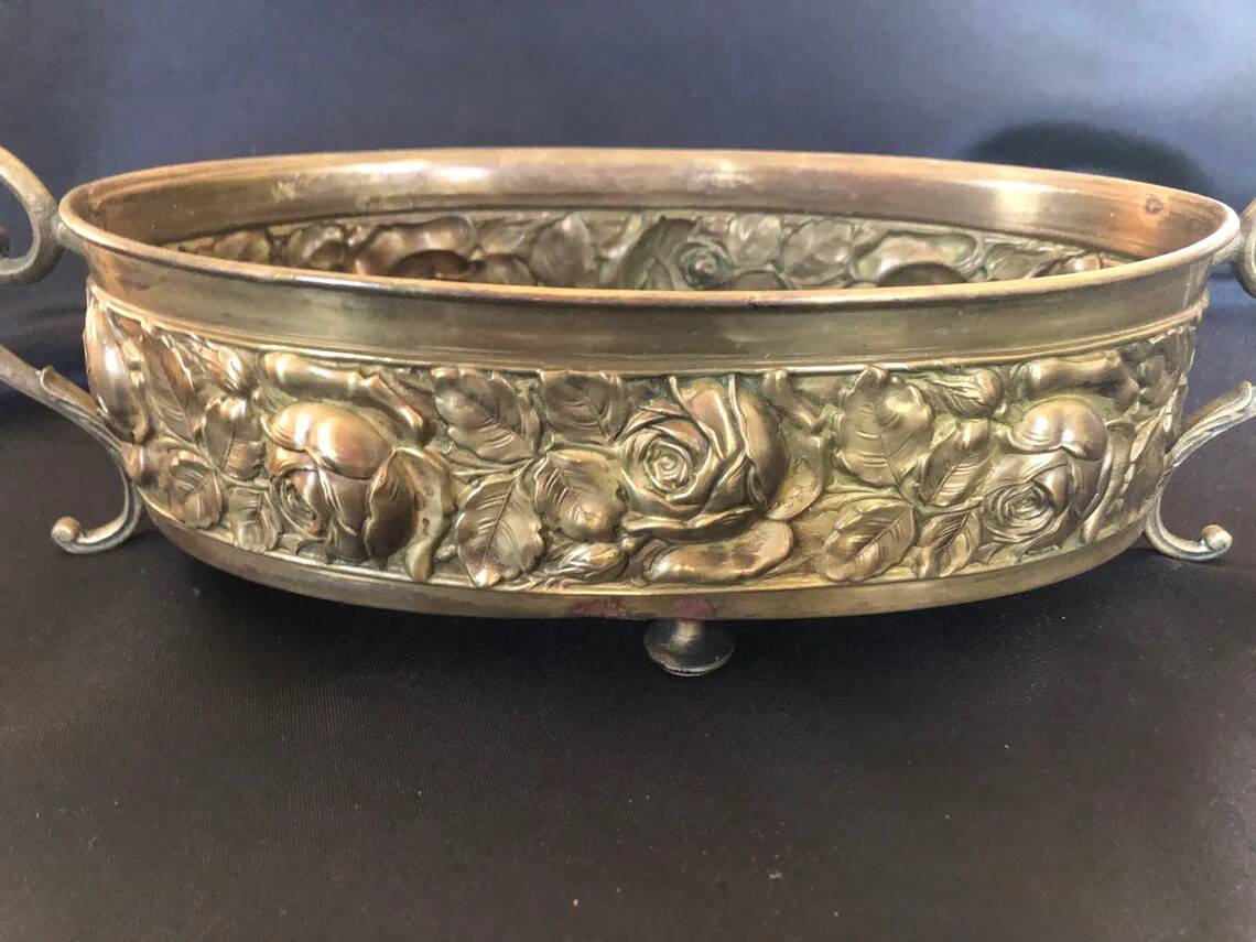 Table planter in embossed brass with floral motif late 19th century