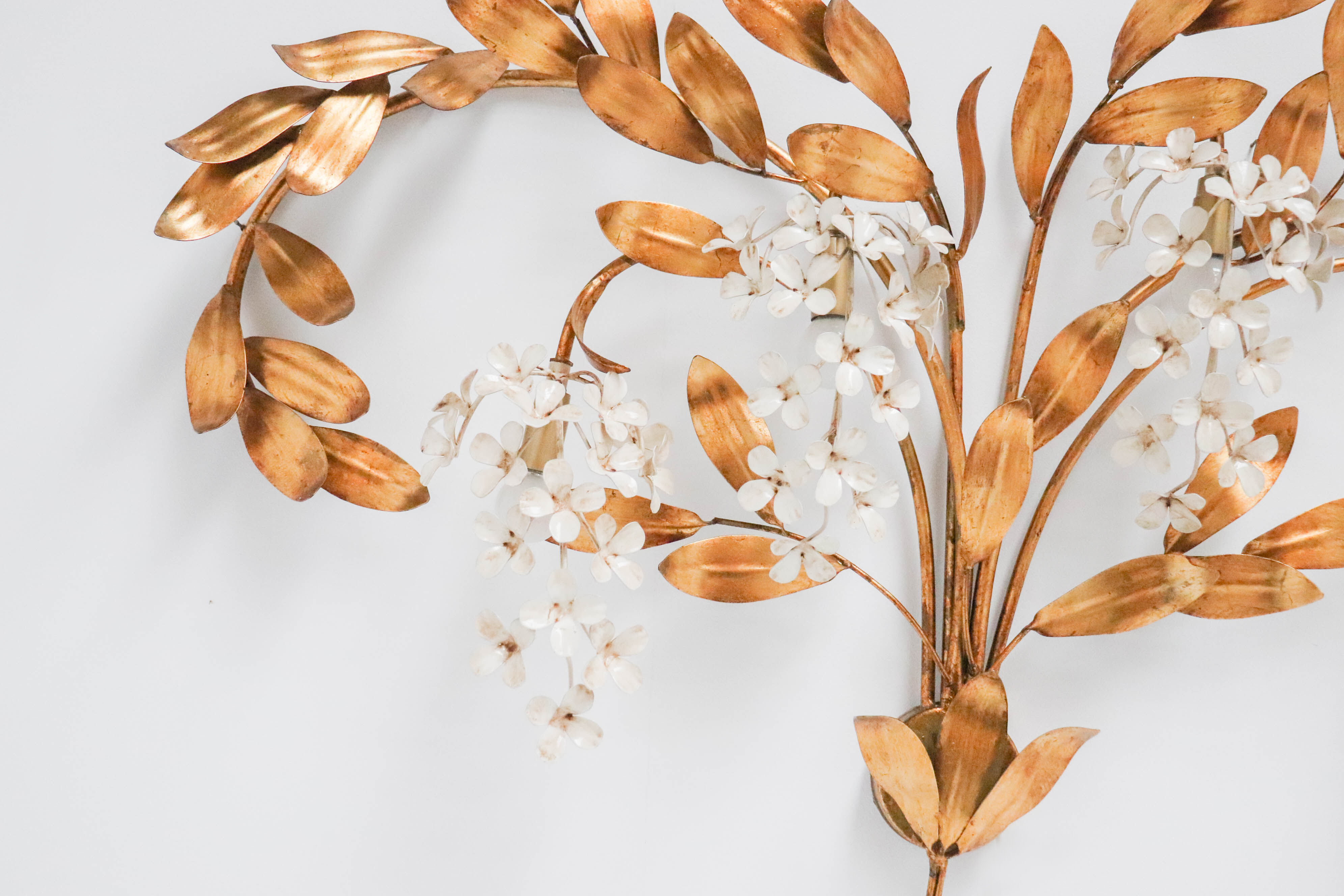 Applique murale Hans Kögl dorée du milieu du siècle