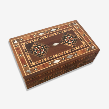 Box in marquetry