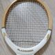 Raquette de tennis vintage
